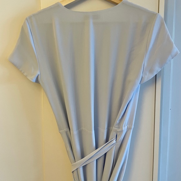 Babaton SLIT WRAP DRESS Glimmer - Picture 3 of 4